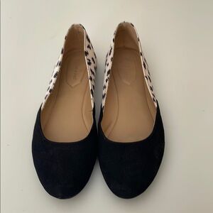 Stylish Black and White Women's Flats